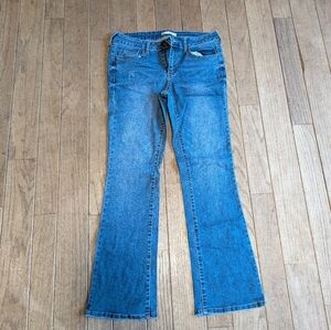 Women's/Juniors SO Medium Wash Low Rise Boot Cut Jeans Size 11/30W